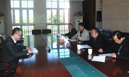 Աְҵ˫ͨ衰Ʊ Τվٷڼ2013רҵְԲ